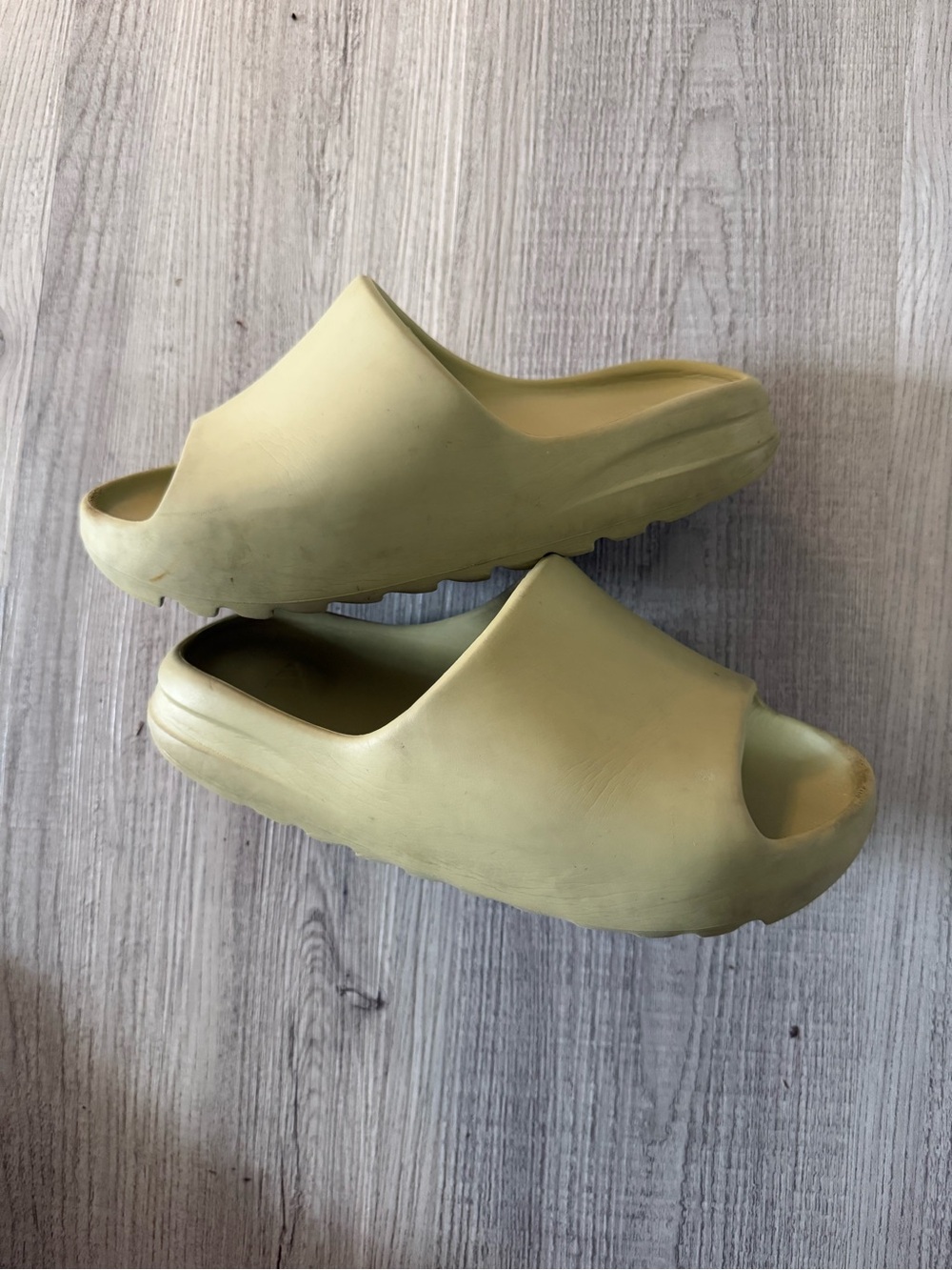 Adidas YEEZY slide like new Minimalist Slide Sandals in Tan color Kanye adidas - Picture 2 of 4